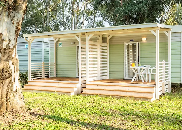 Gebetsroither - Village Capitol Acampamento 4*
