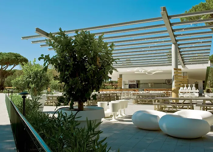 Gebetsroither - Village Capitol Acampamento 4*